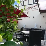 Moselperle Restaurant 招待所 特拉本特拉巴赫