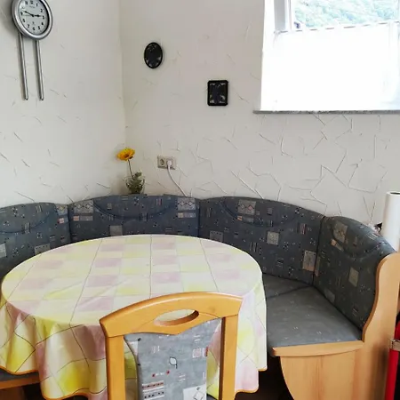 Moselperle Restaurant 招待所 3*