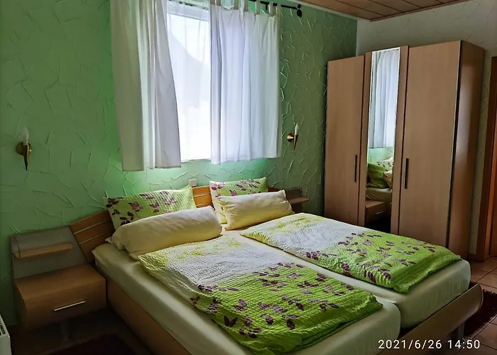 Moselperle Restaurant 3* Трабен-Трарбах